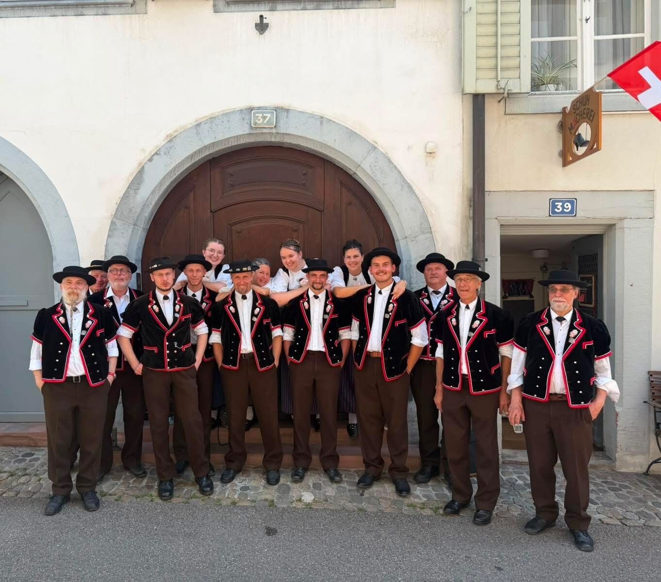 Les membres du club réunis dans une ambiance complice